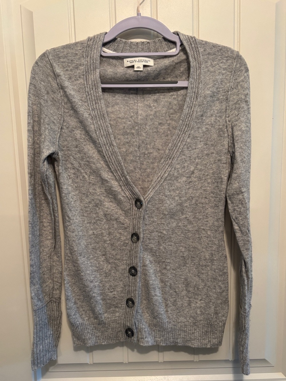 Banana republic XS Light Gray V-Neck Button-Front Cardigan cashmere blend